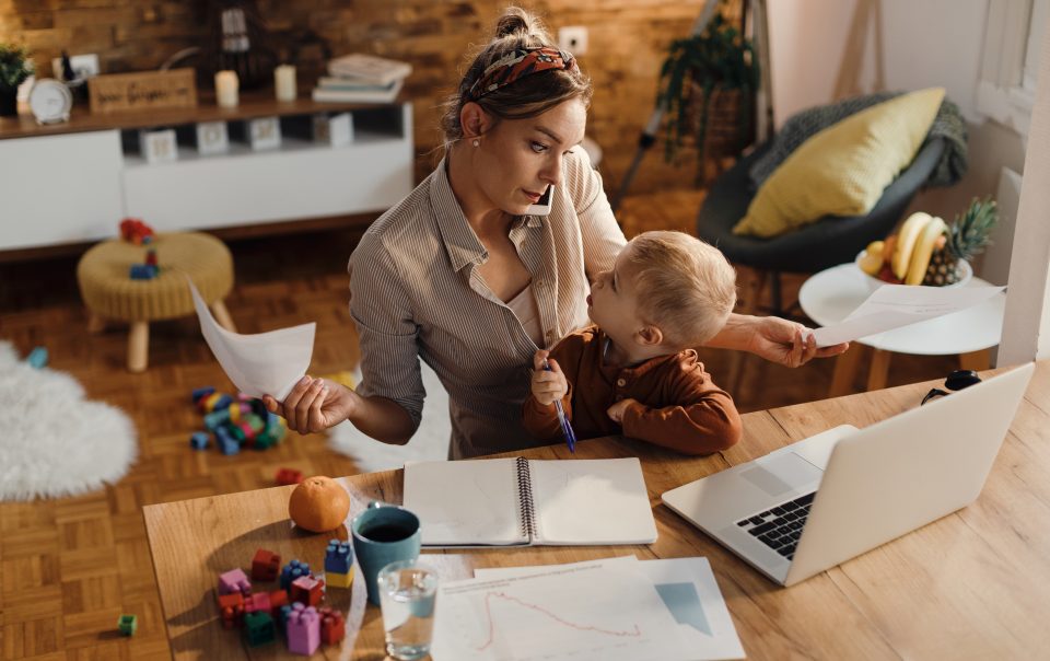 madres emprendedoras, equilibrio maternidad trabajo,