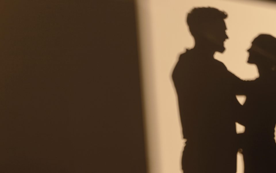 ¿Tu pareja es tu espejo? Lo que eliges habla de cómo te tratas